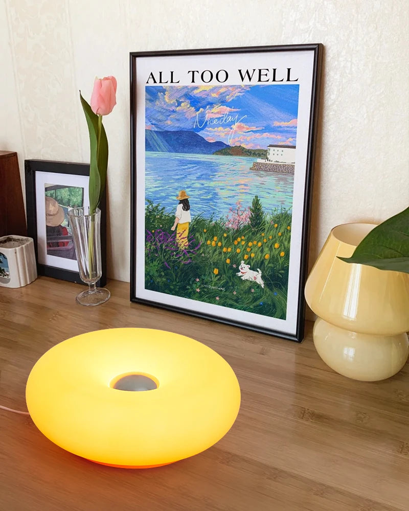 Donut table lamp