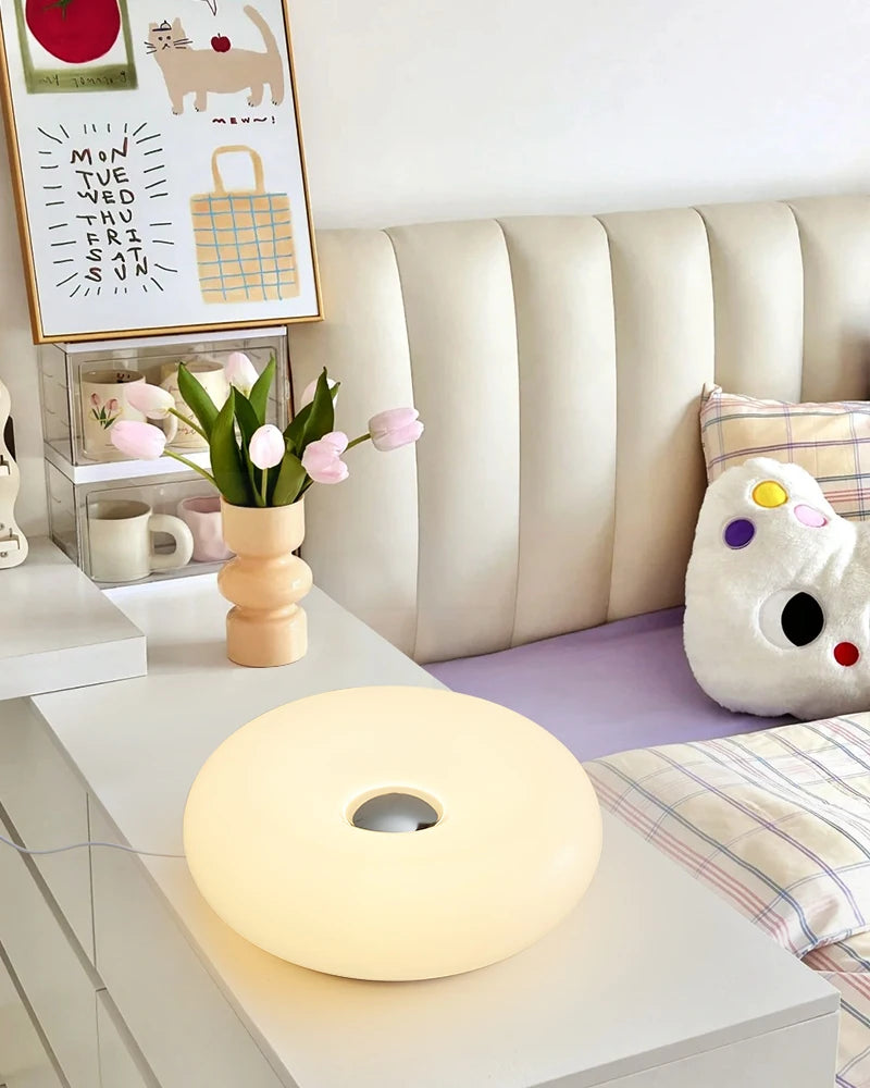 Donut table lamp