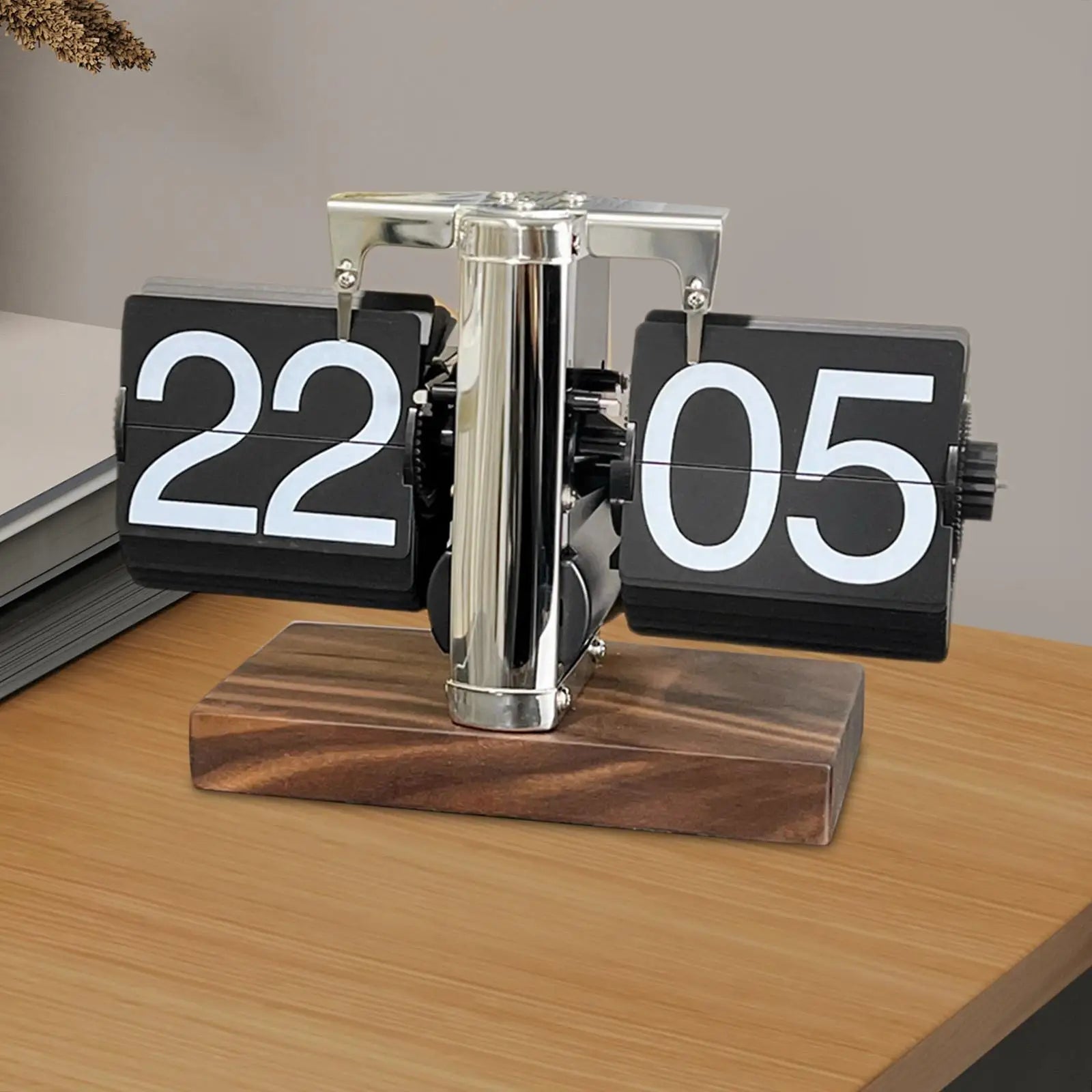 Retro flip clock